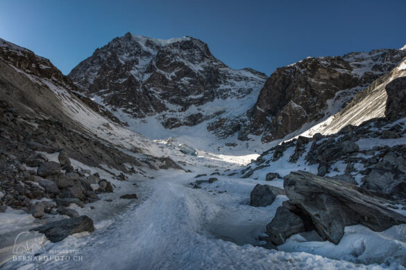 Eisgrotte Arolla, Ice Cave Arolla, Grotte de glace Arolla