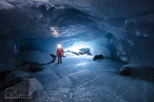 Eisgrotte Morteratsch 2021, Ice cave, Eishöhle Morteratsch, bernardfoto