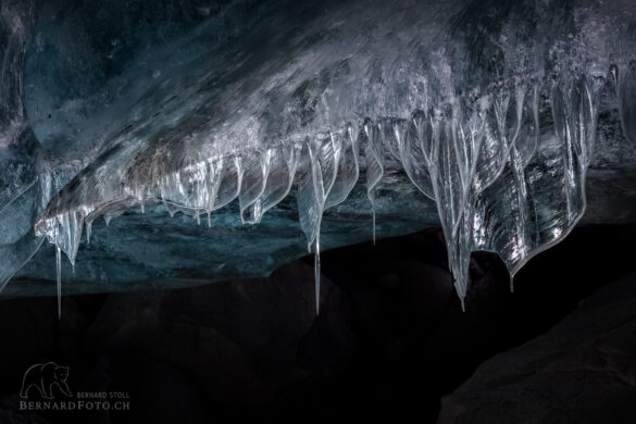 Eisgrotte Morteratsch 2021, Ice cave, Eishöhle Morteratsch, bernardfoto