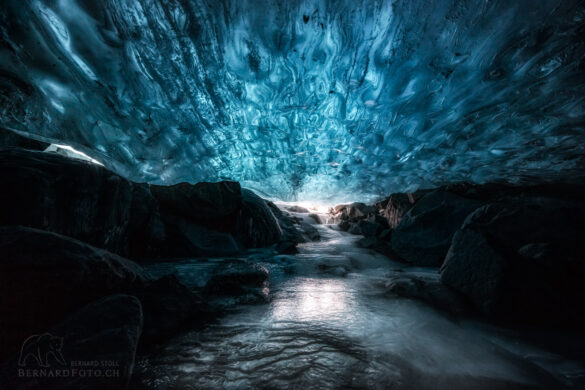 Eisgrotte Morteratsch 2021, Ice cave, Eishöhle Morteratsch, bernardfoto