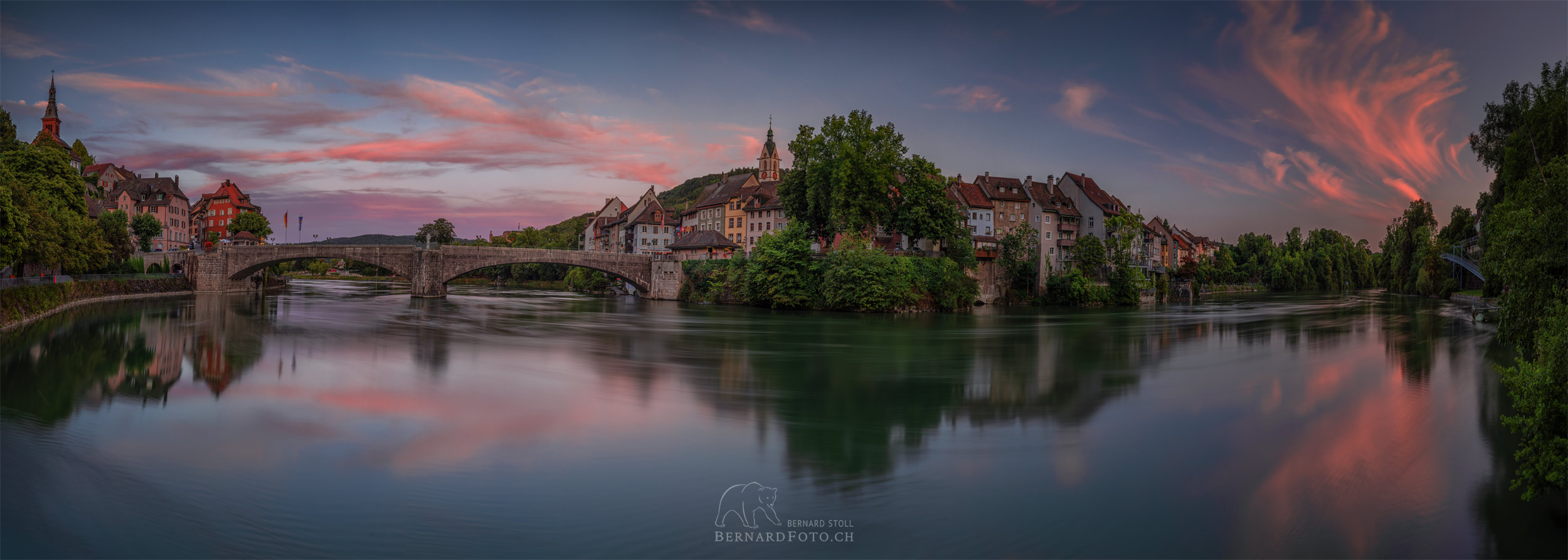 Laufenburg am Abend Laufenburg mit dem farbigem Abendhimmel
